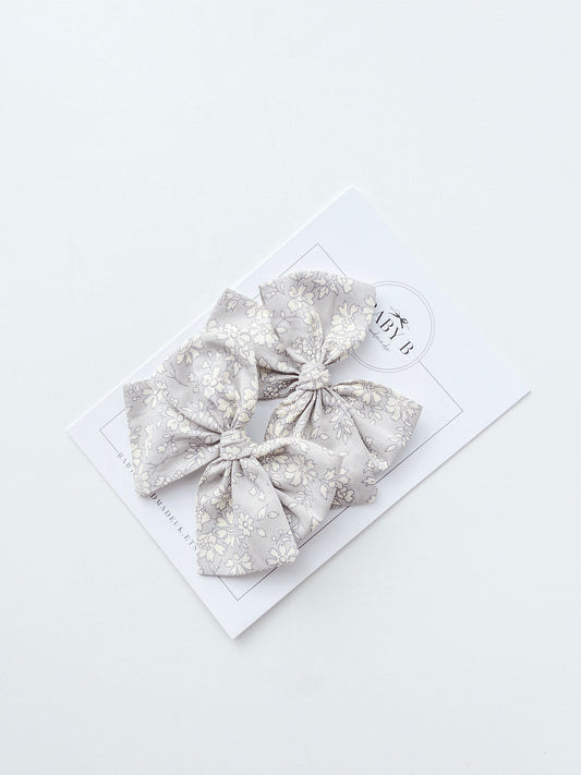Grey Floral Pigtail Bows